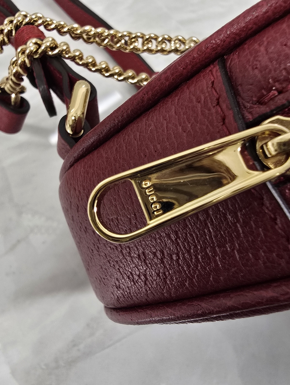 Gucci Red Floral Round Crossbody Backpack - Picture 12 of 15